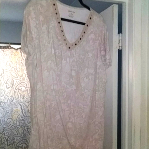 White Stag Tan Floral Beaded Shirt - Picture 1 of 1